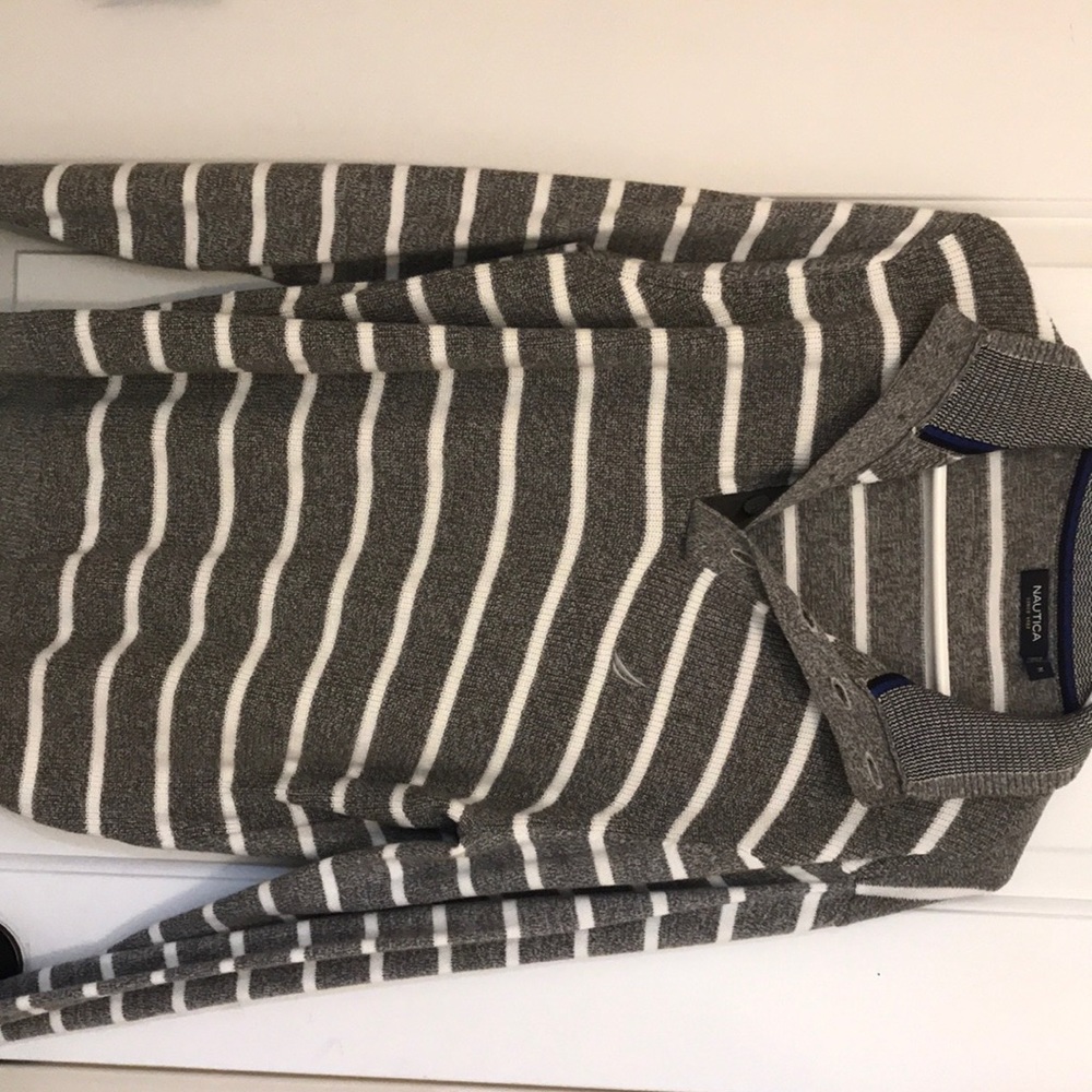 Men’s nautica size med medium sweater